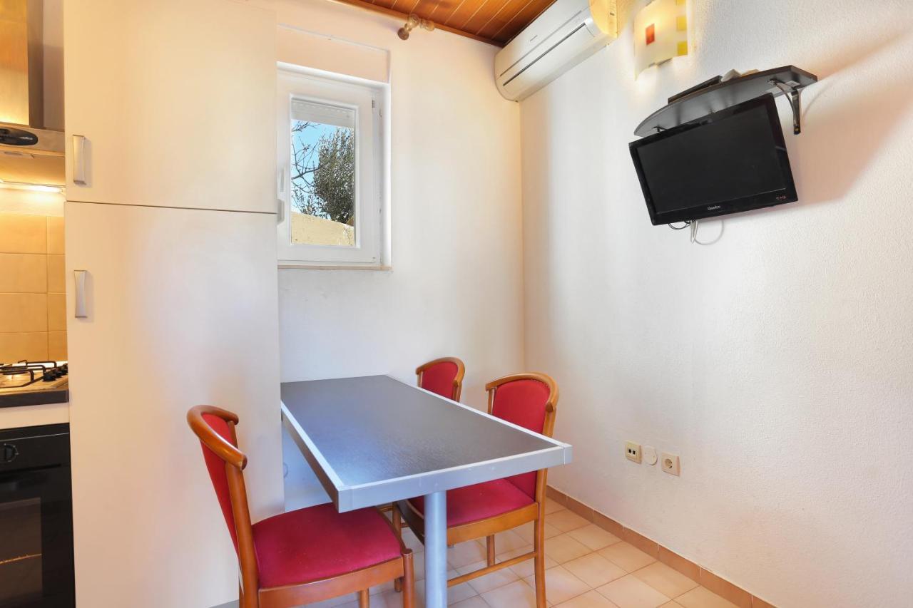 Apartments With A Parking Space Brela, Makarska - 18495 エクステリア 写真